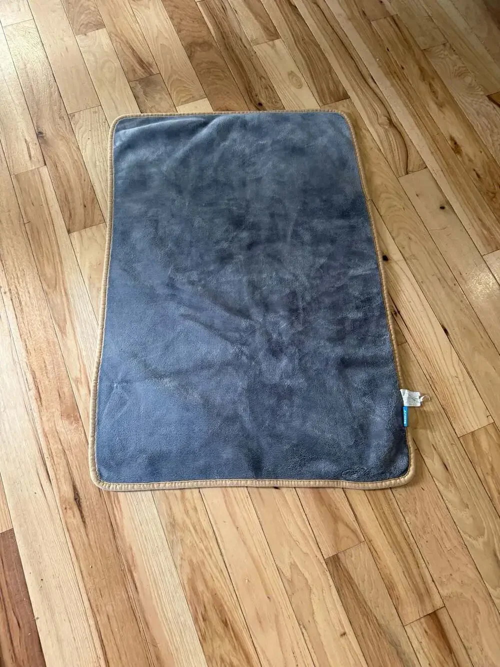 Bedsure waterproof dog